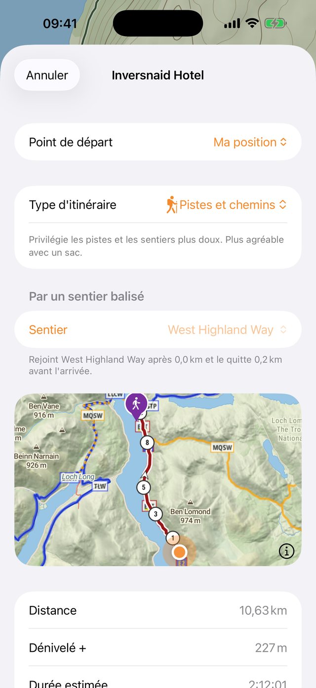 Un itinéraire planifié le long de la West Highland Way sur la carte, avec sa distance, son dénivelé et sa durée estimée