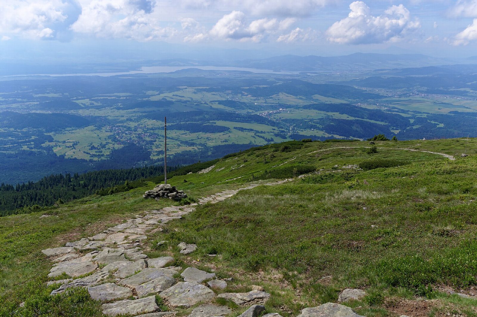 Babia Góra from Przełęcz Krowiarki