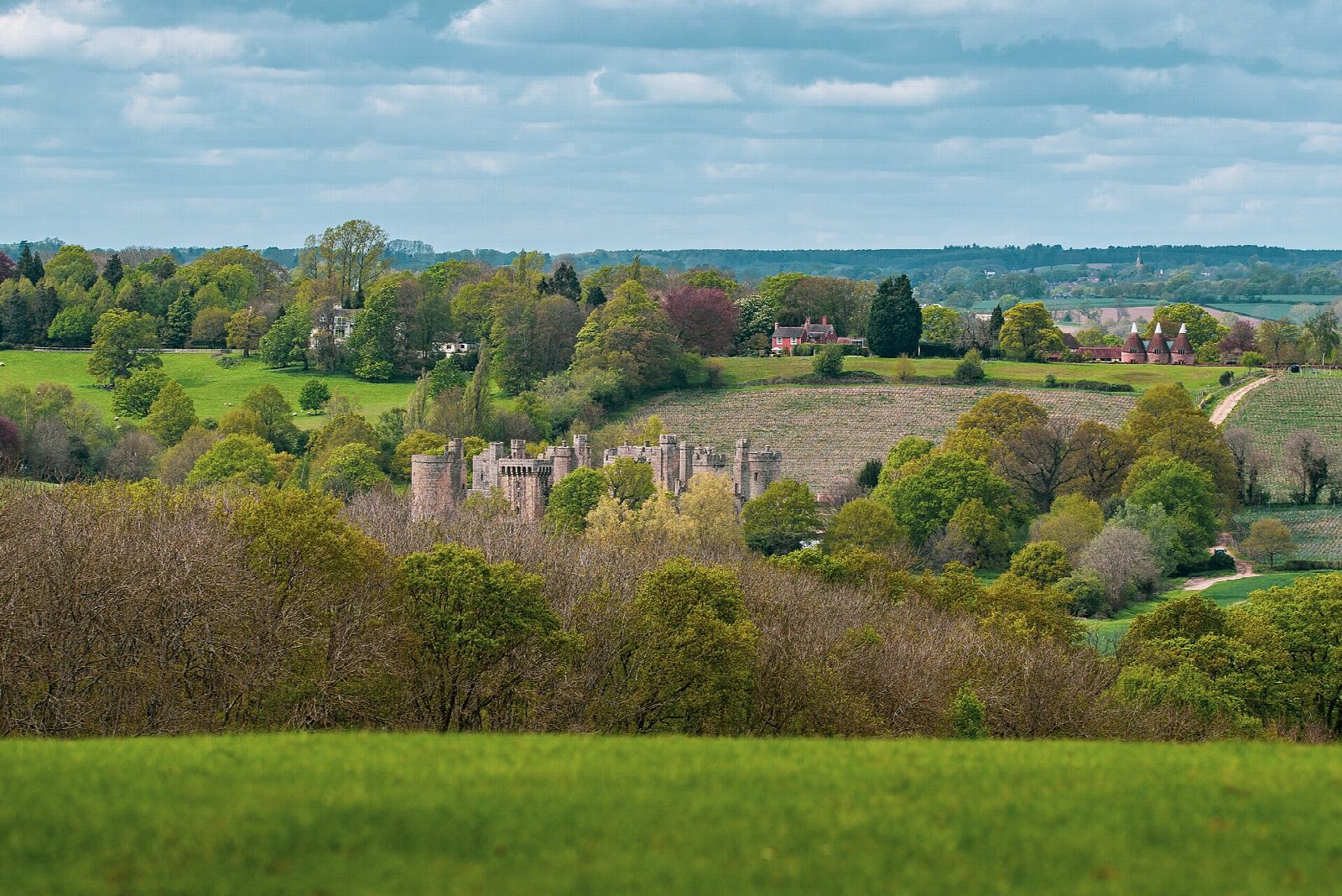 Bodiam Castle and Ewhurst Green