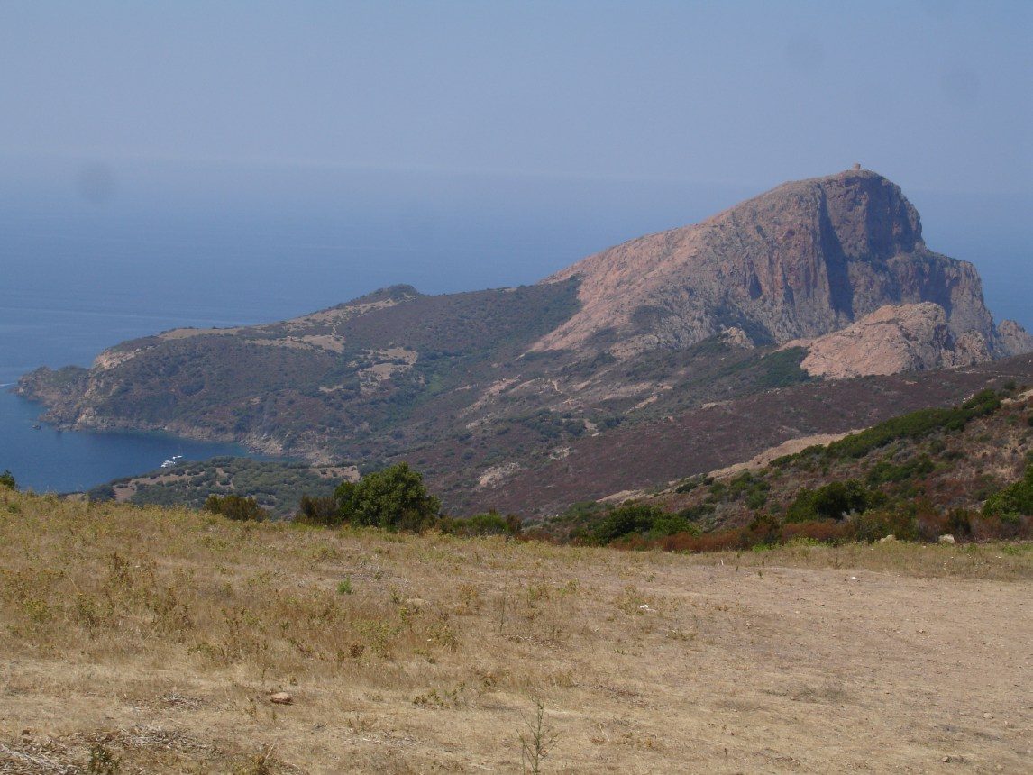 Capu Rossu and the Tour de Turghju from the Piana road