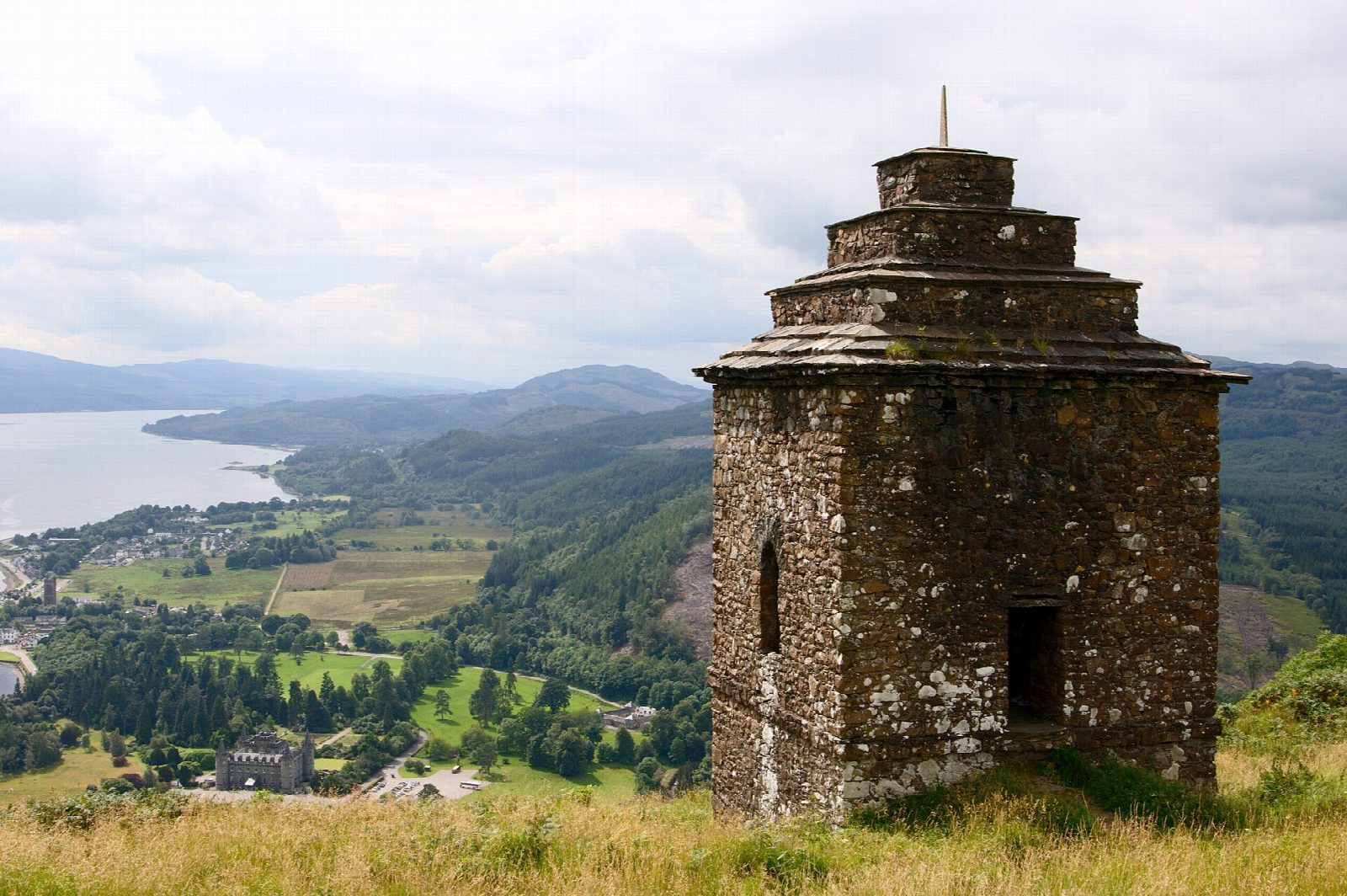 Dùn na Cuaiche from Inveraray Castle