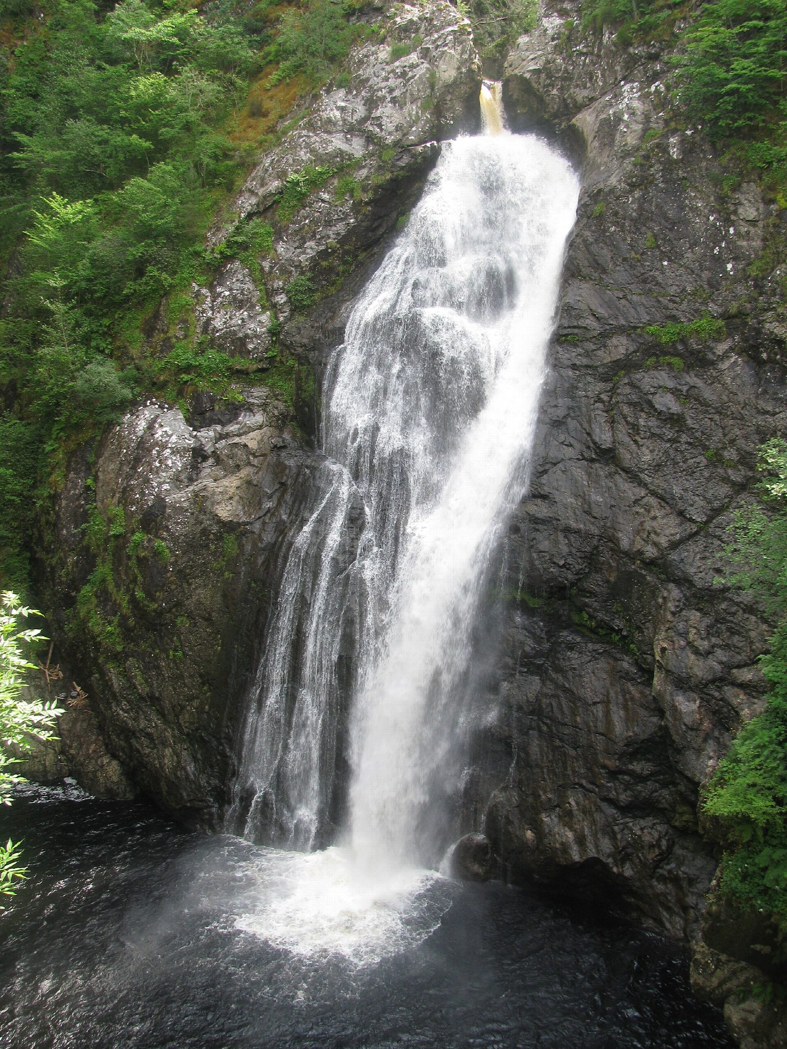 Falls of Foyers and the Loch Ness shore