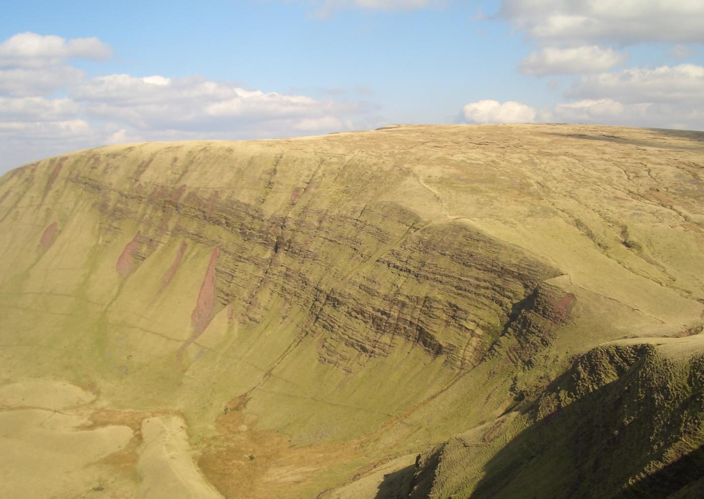 Fan Brycheiniog and Fan Hir from Tafarn-y-Garreg