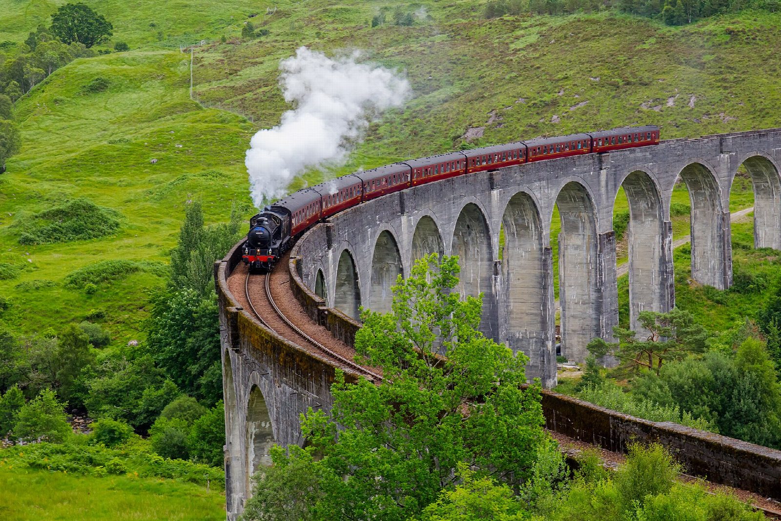 Glenfinnan Viaduct trail