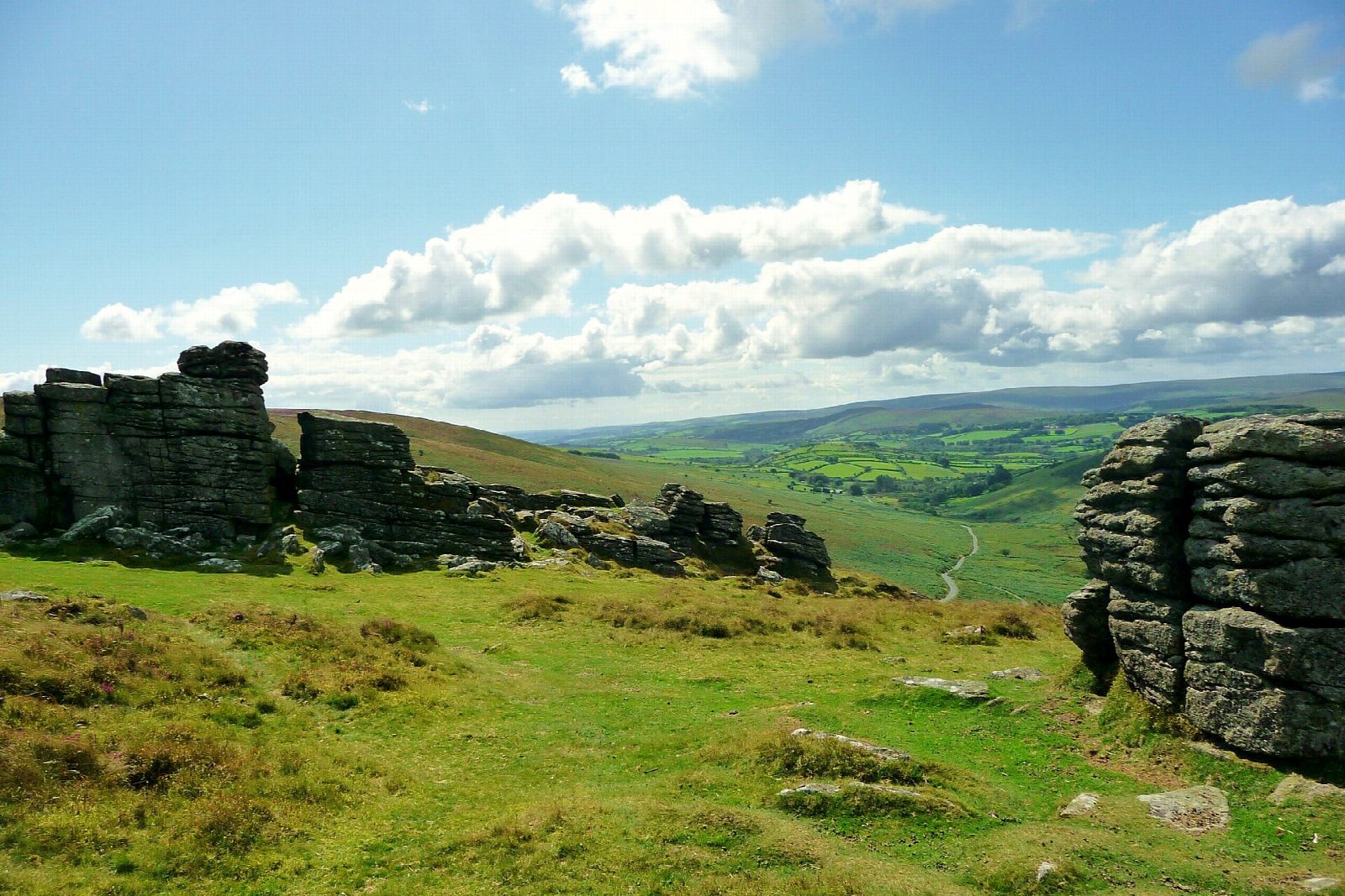 Grimspound and Hookney Tor from Bennett's Cross