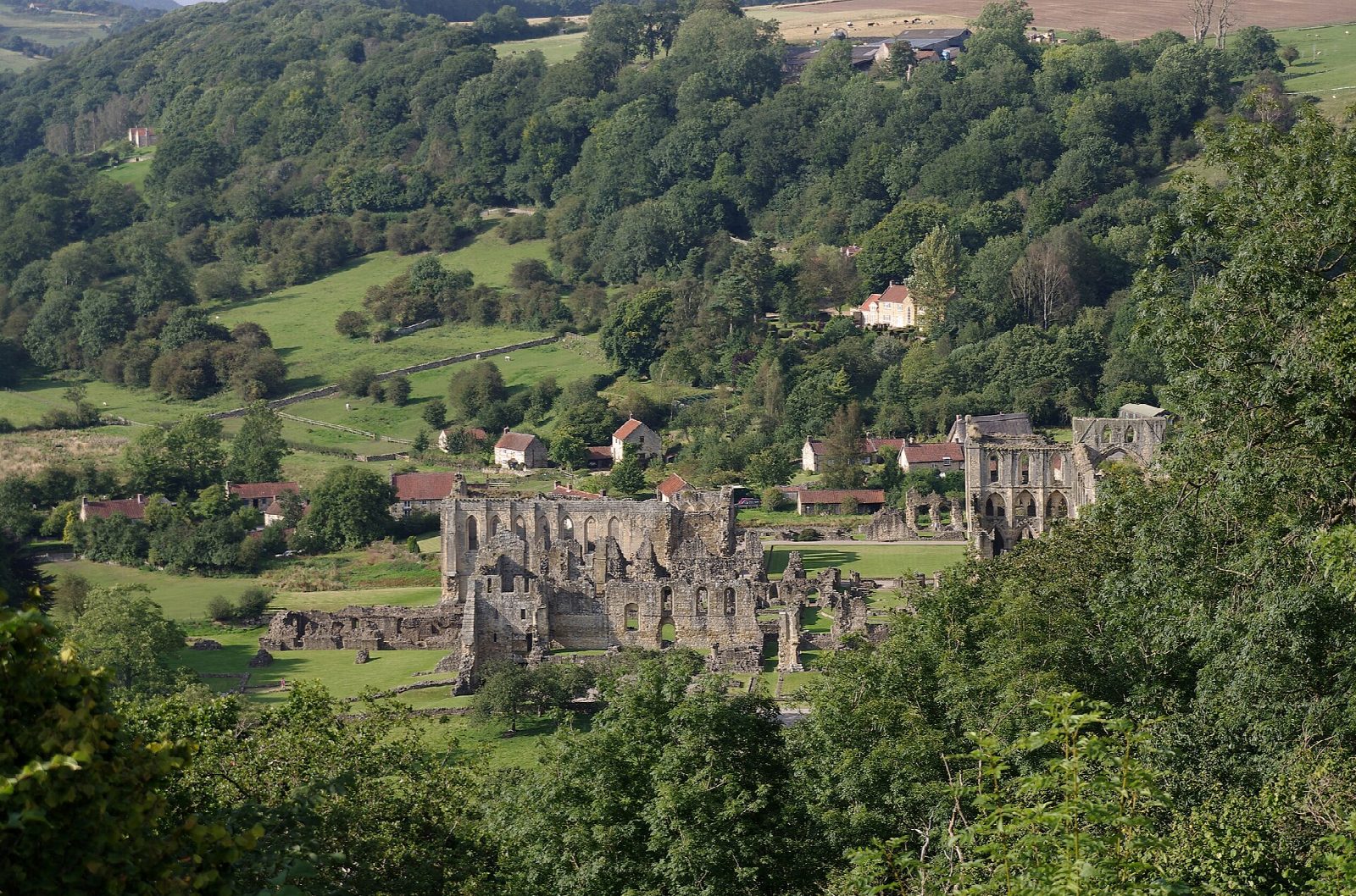 Helmsley to Rievaulx Abbey