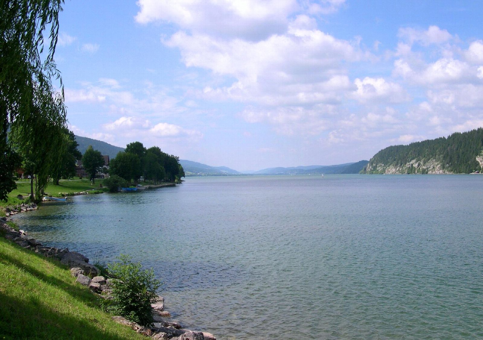 Lac de Joux: L'Abbaye round to the Baie du Pont