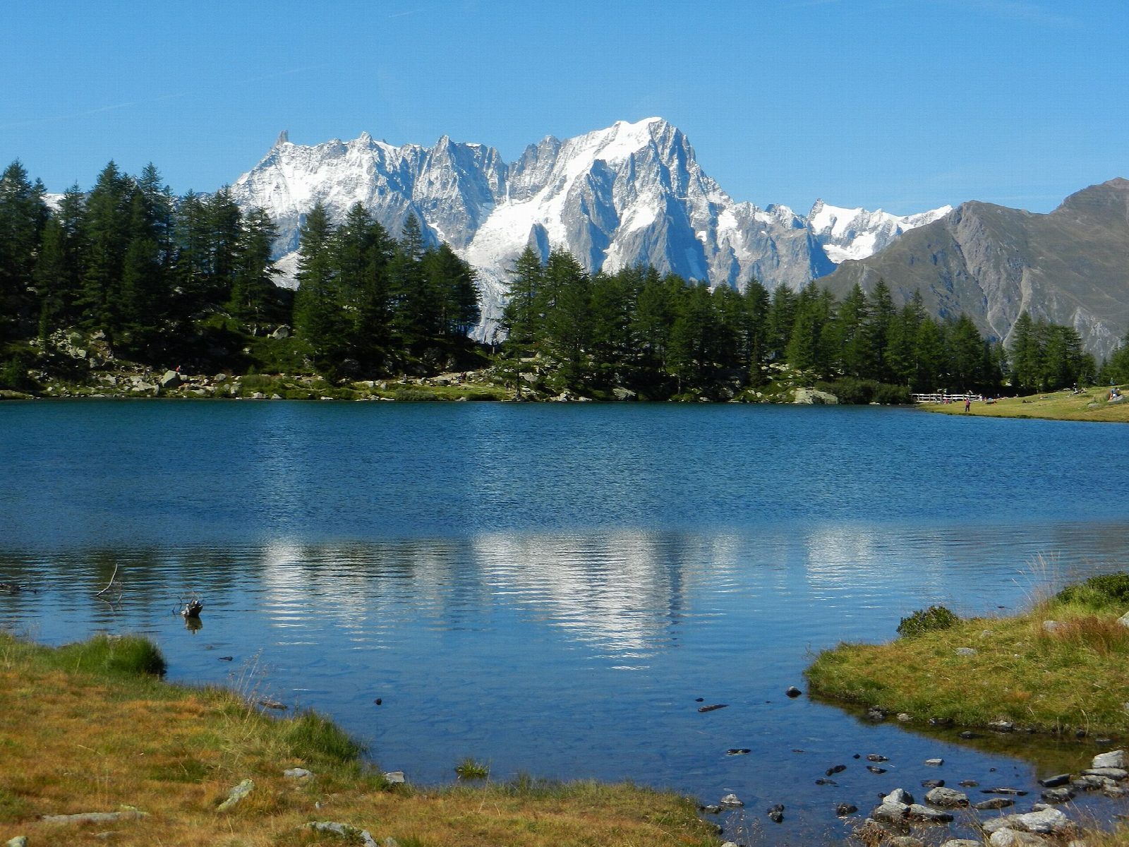 Lago d'Arpy from Colle San Carlo