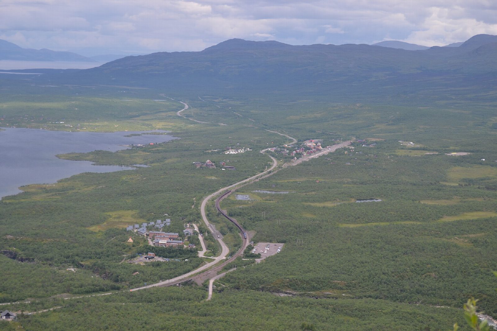Njullá (Nuolja) from Abisko by the Rihtunjira path