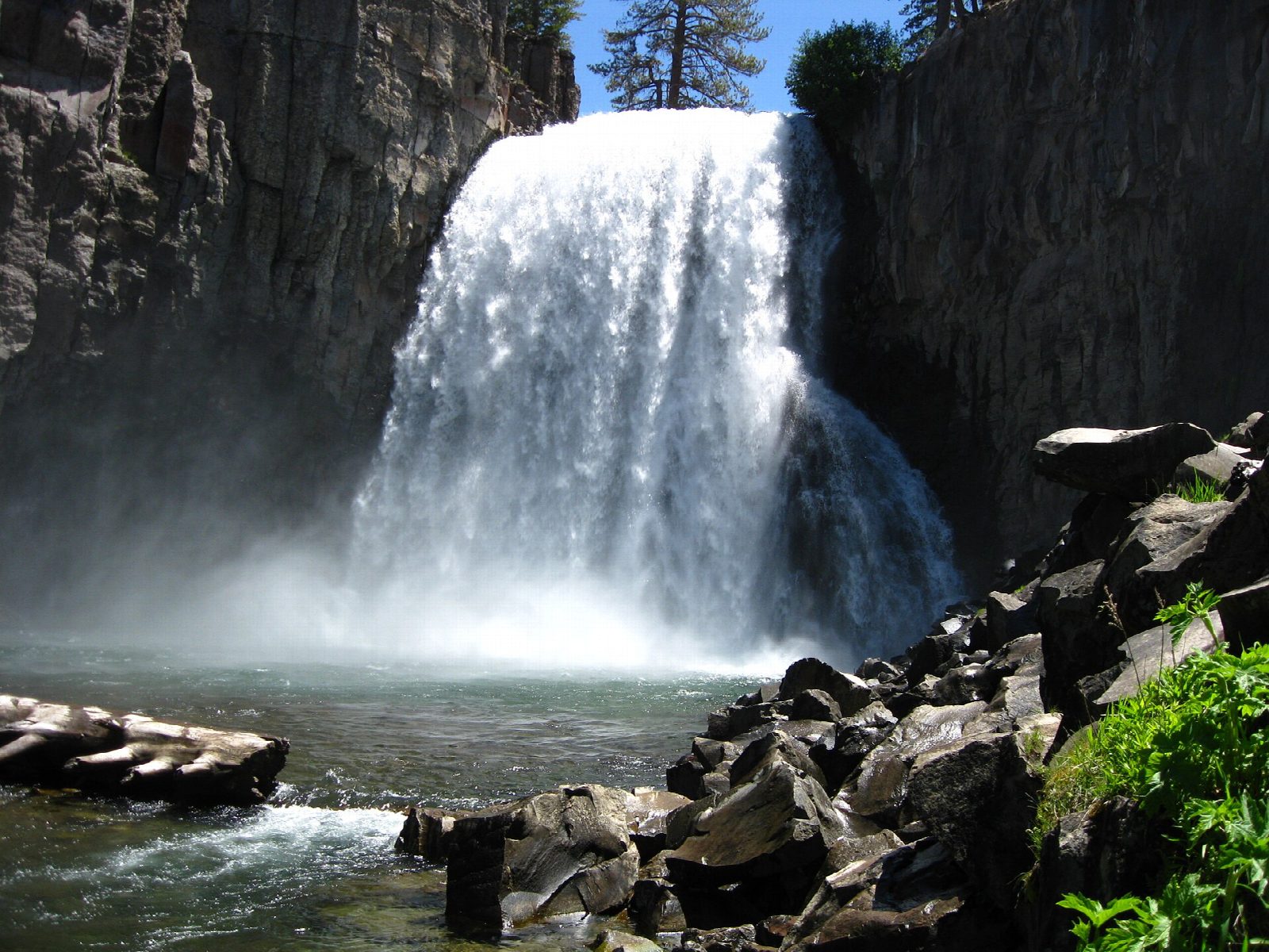 Devils Postpile and Rainbow Falls