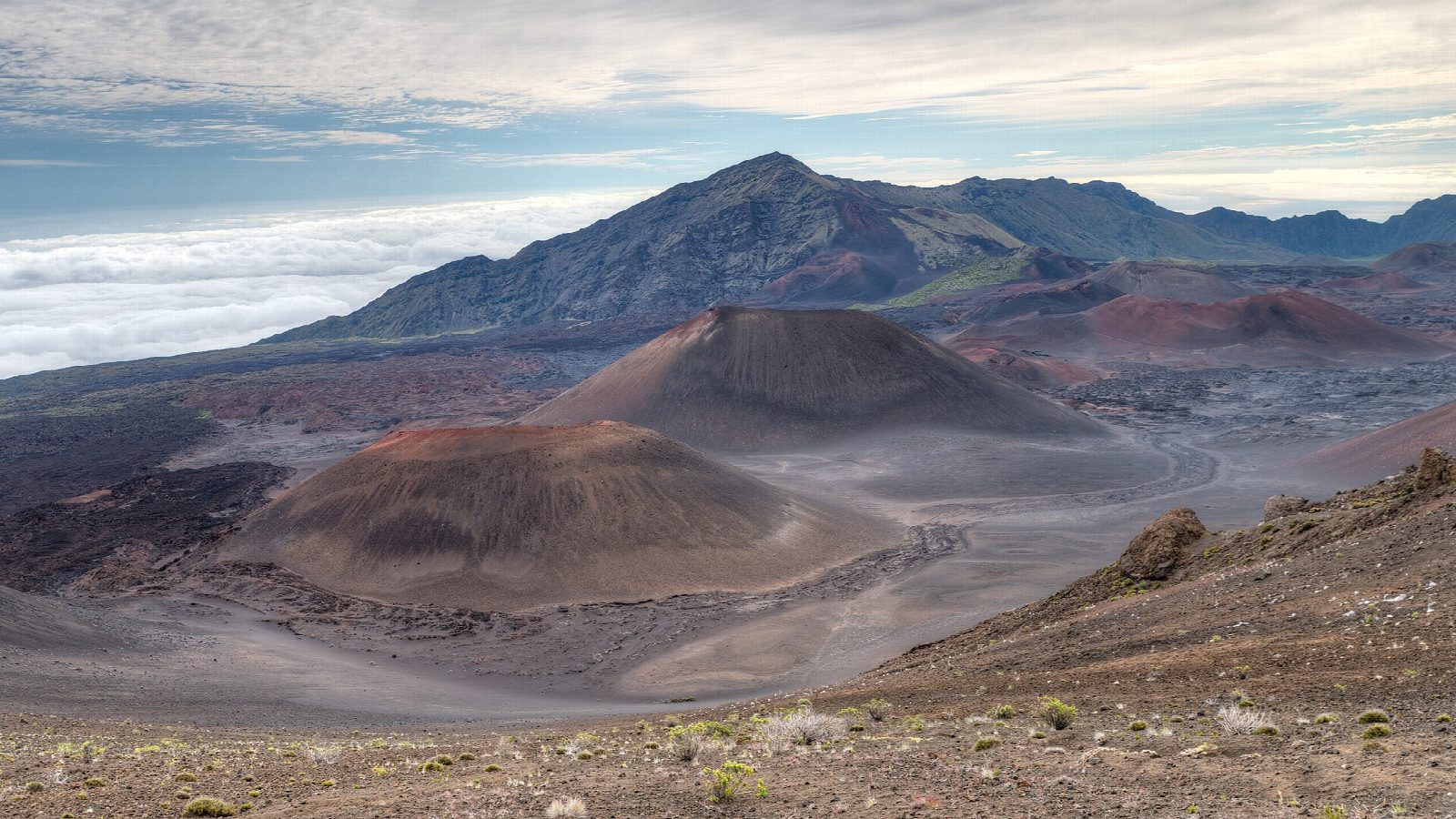 Sliding Sands Trail into Haleakalā Crater