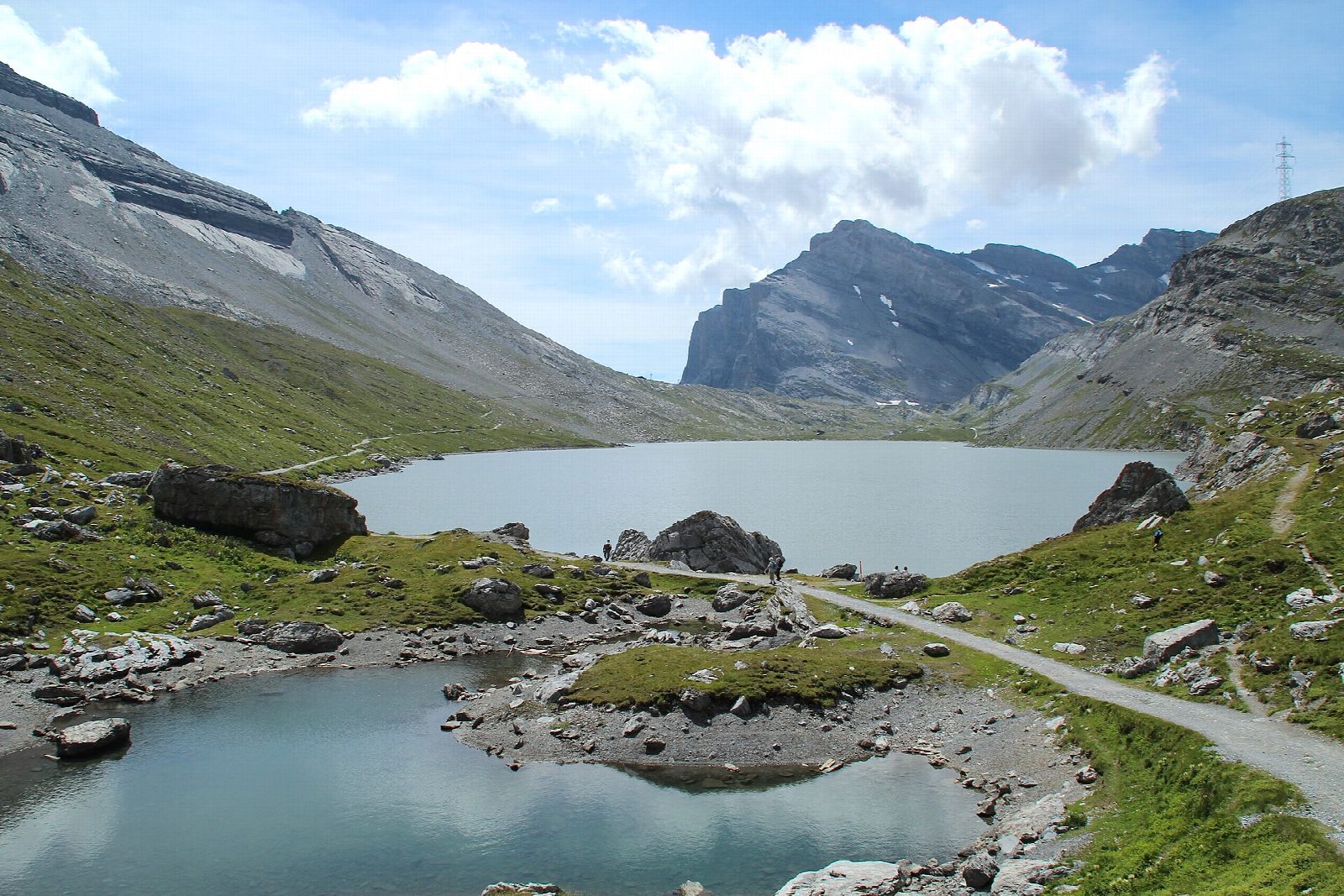 Sunnbüel to the Gemmi Pass by the Daubensee