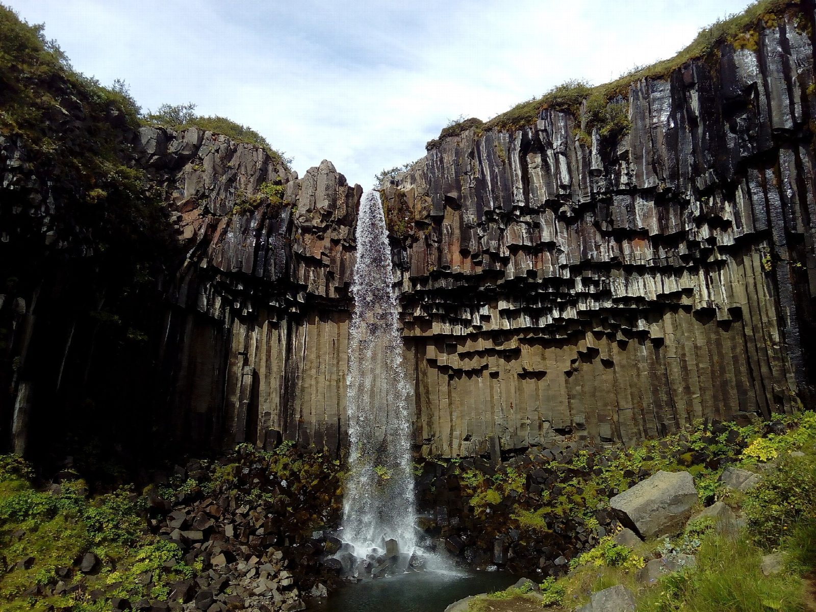 Svartifoss and Sjónarnípa from Skaftafell