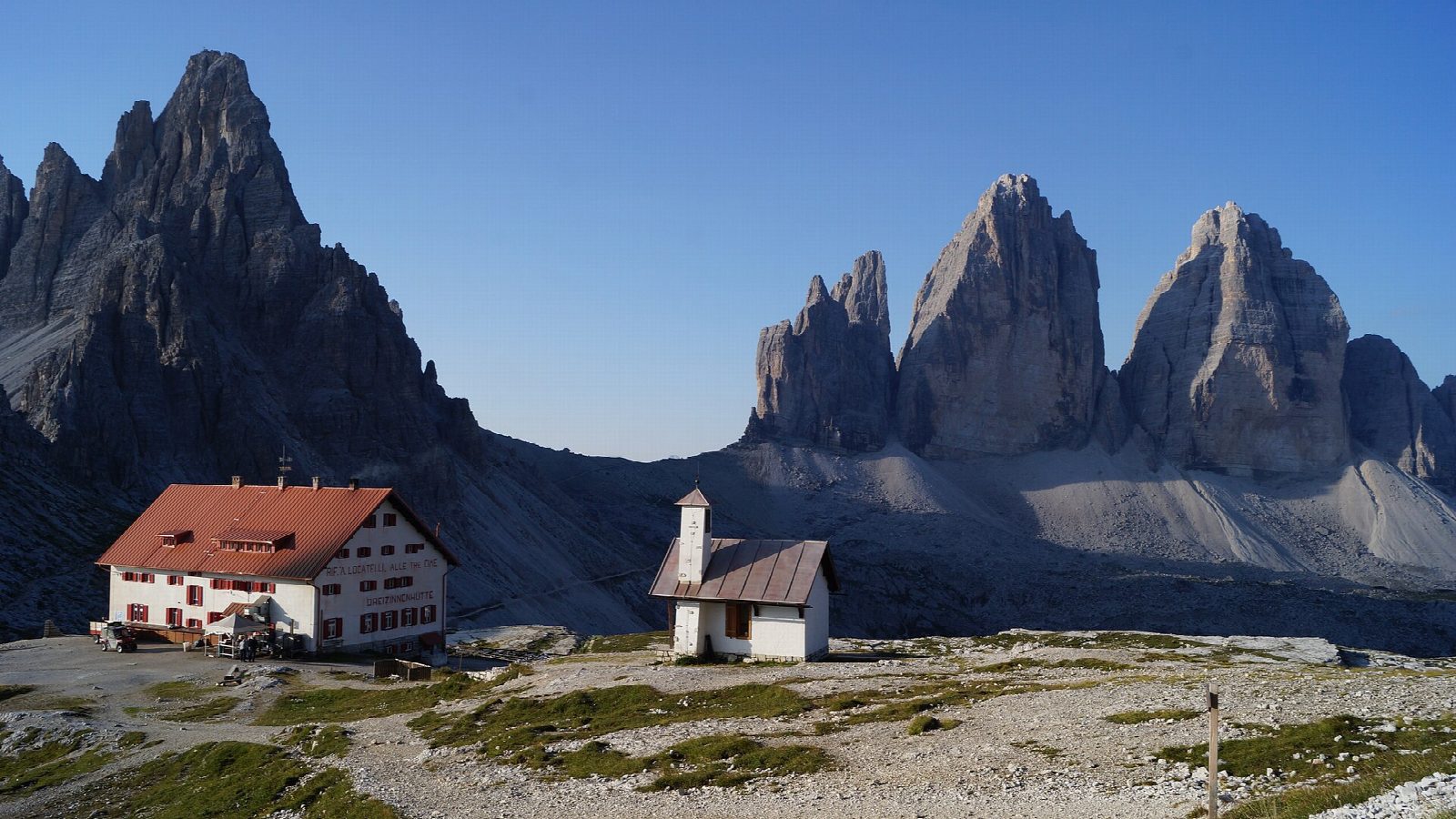 Tre Cime di Lavaredo circuit from Rifugio Auronzo