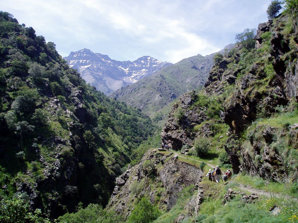 Vereda de la Estrella from Güéjar Sierra