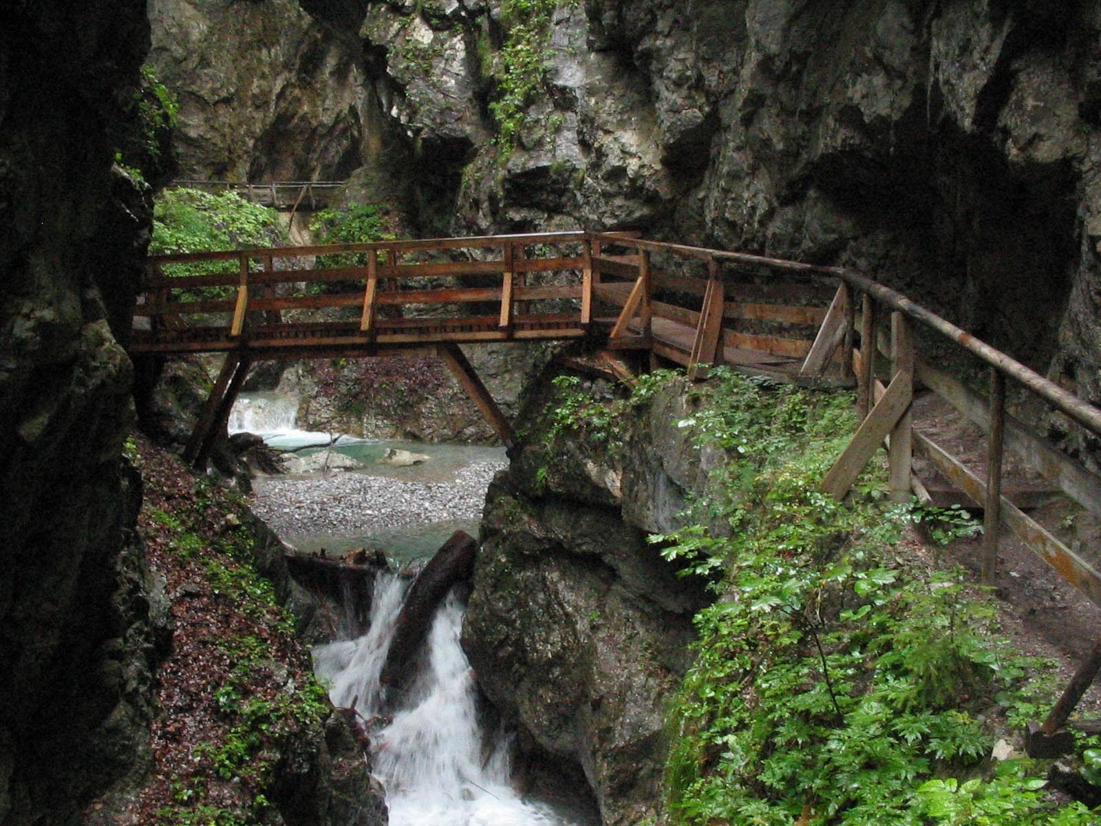 Wolfsklamm to St. Georgenberg from Stans