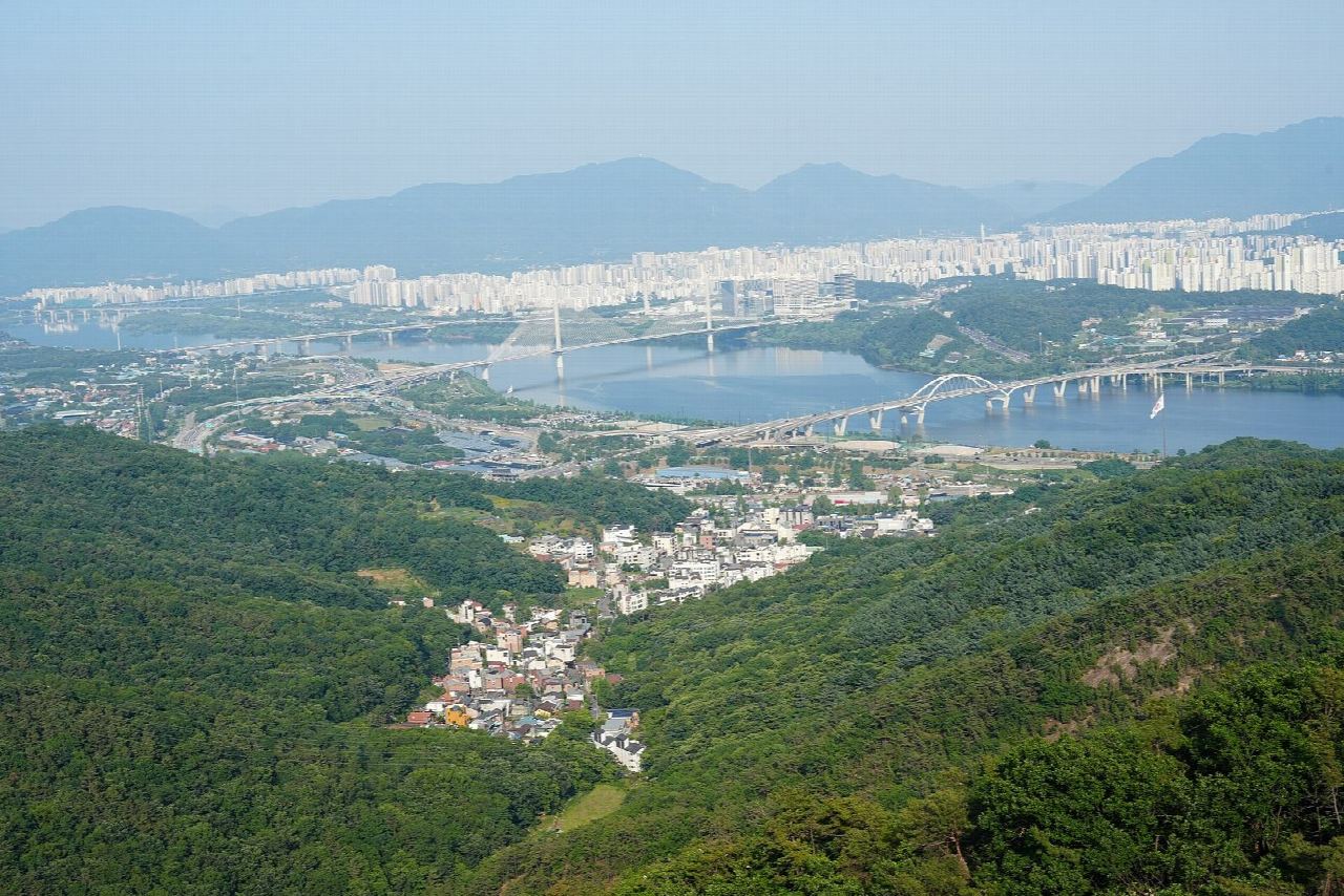 Achasan and Yongmasan ridge