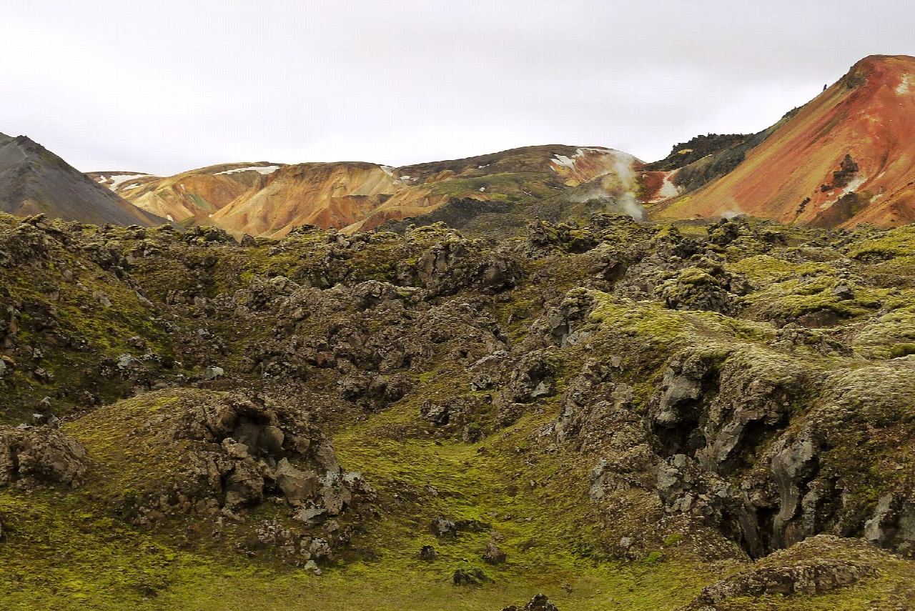 Brennisteinsalda through Laugahraun