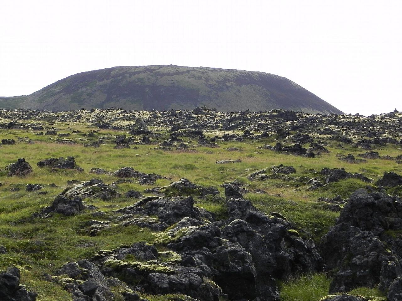Búðir to the crater Búðaklettur