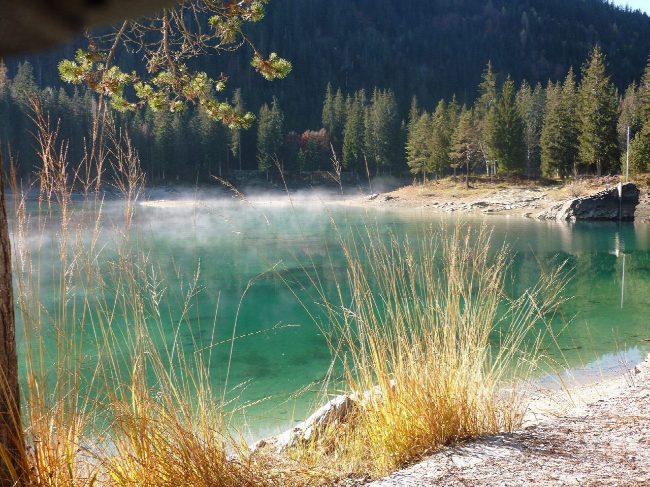 Caumasee, Conn and the Il Spir viewpoint from Flims Waldhaus