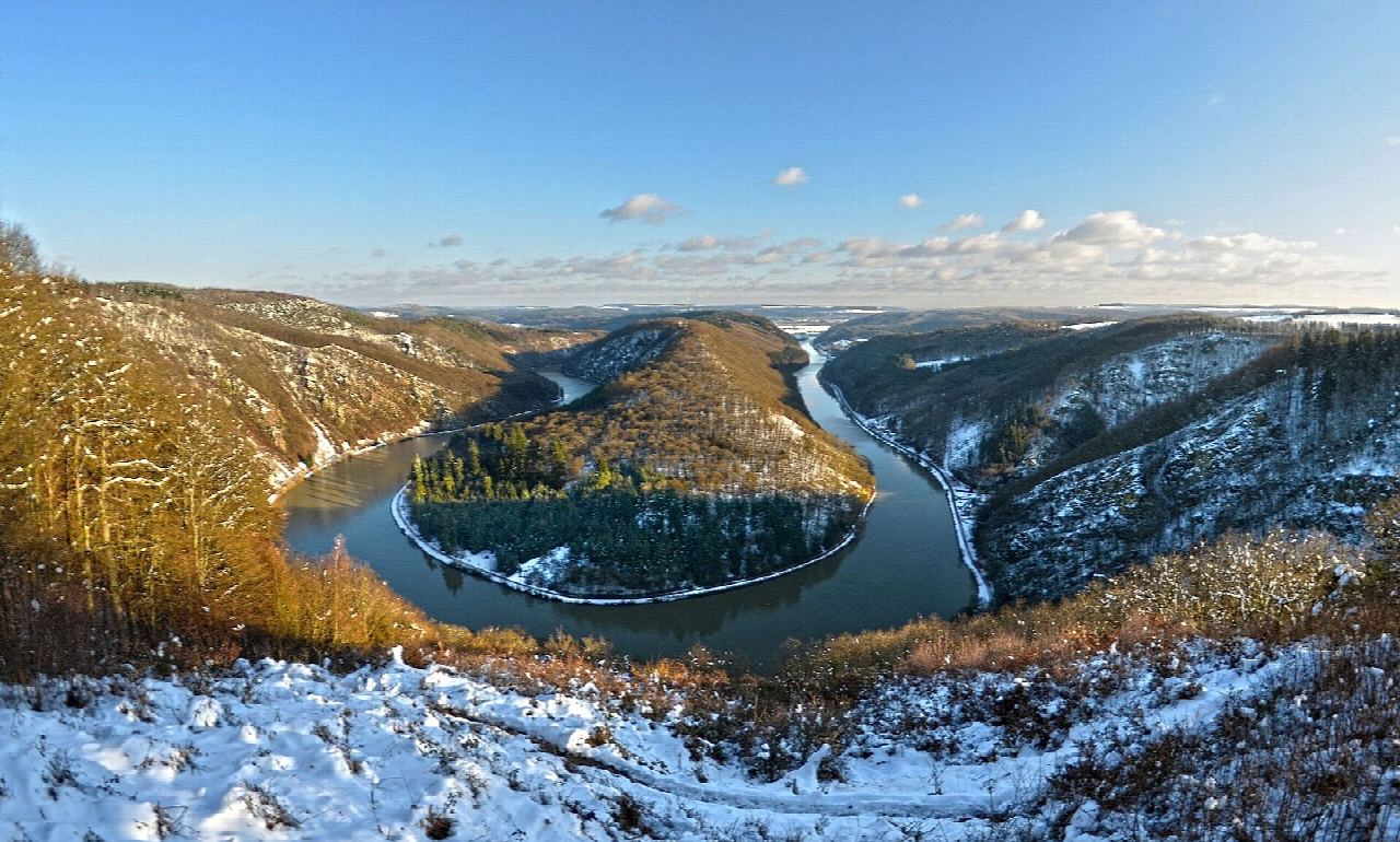 Cloef viewpoint and the Saarschleife from Orscholz