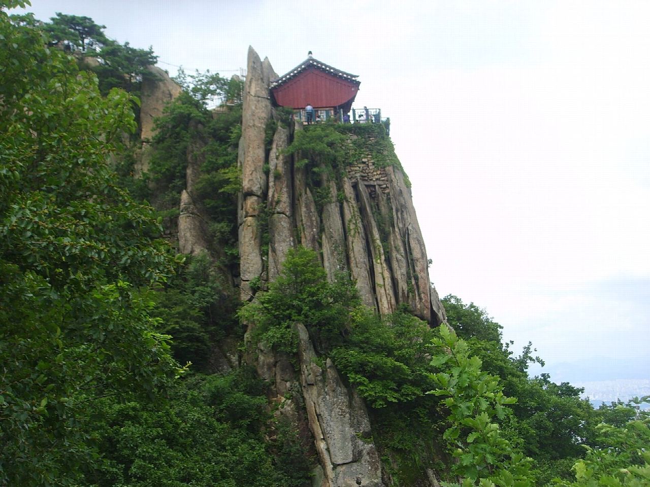 Gwanaksan and Yeonjudae from Gwacheon