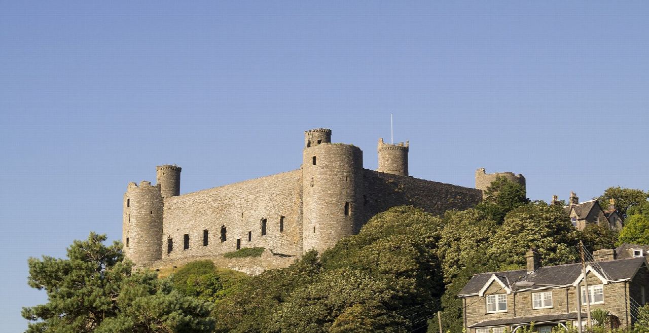 Harlech Castle, Muriau'r Gwyddelod and the Fronlief Hir stones