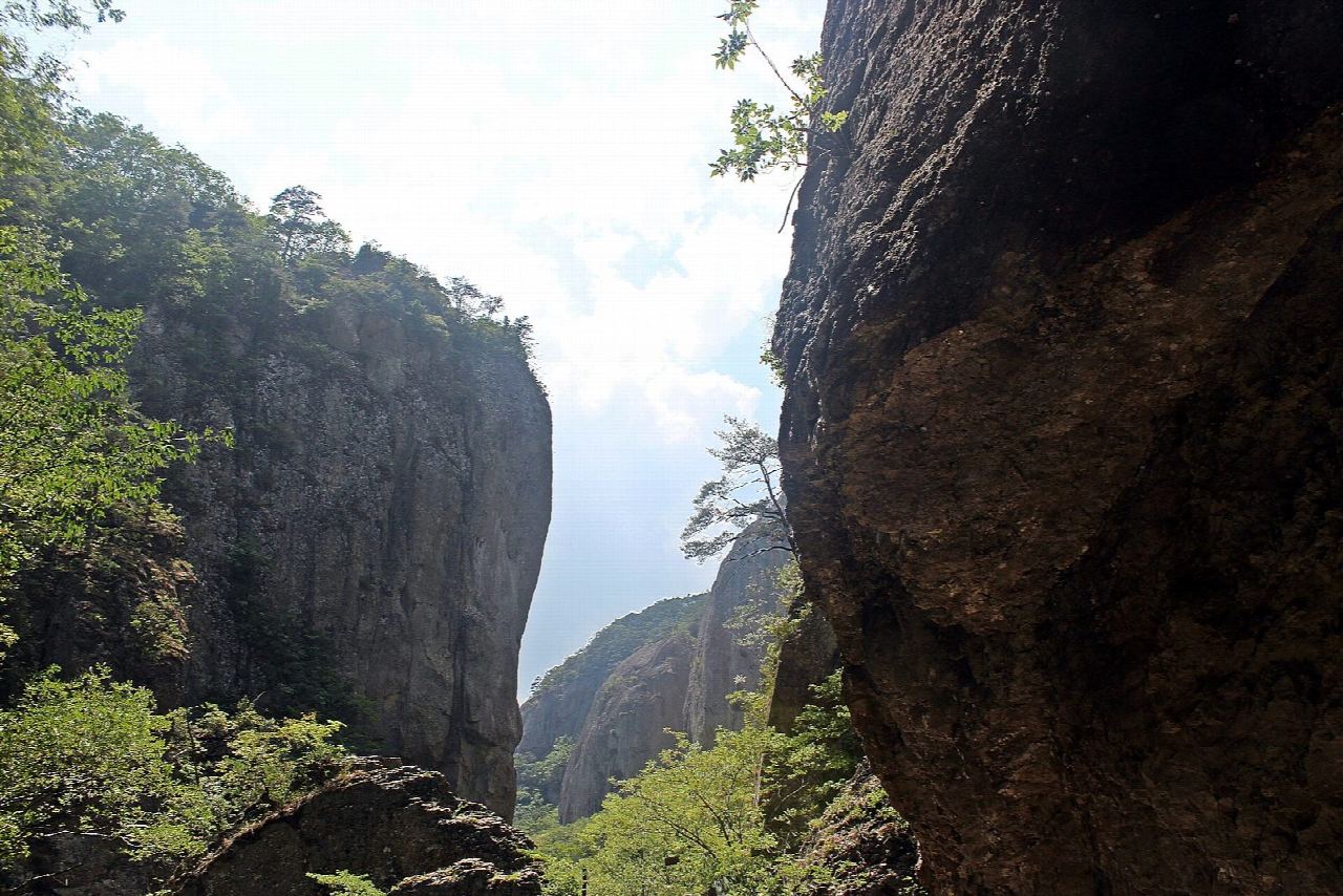 Juwangsan valley to Yongchu and Yongyeon falls