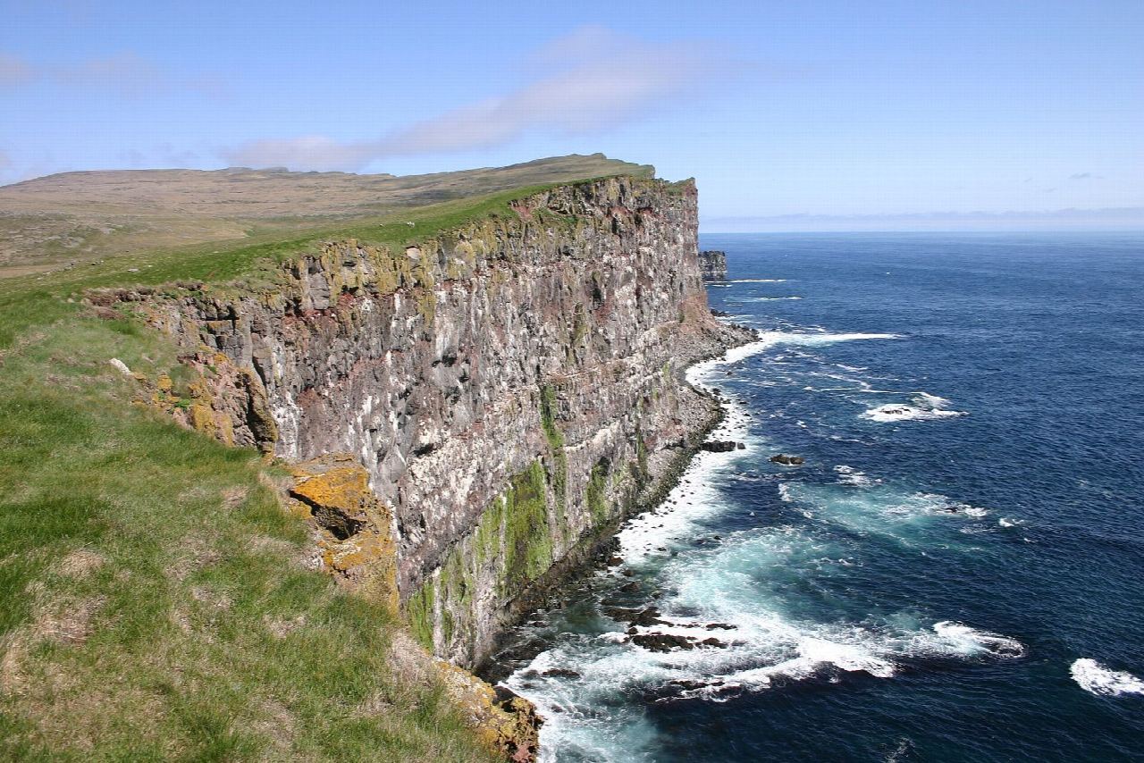 Látrabjarg cliffs from Bjargtangar
