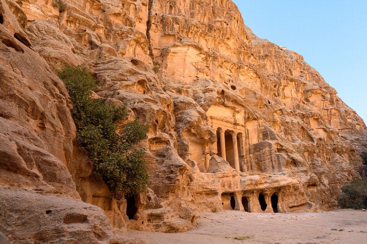 Little Petra (Siq al-Barid) and the Neolithic village of Beidha