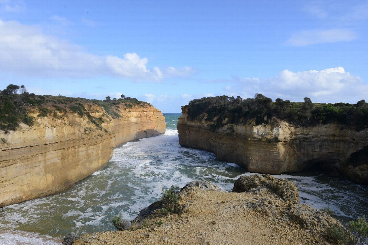 Loch Ard Gorge, the Razorback and Broken Head