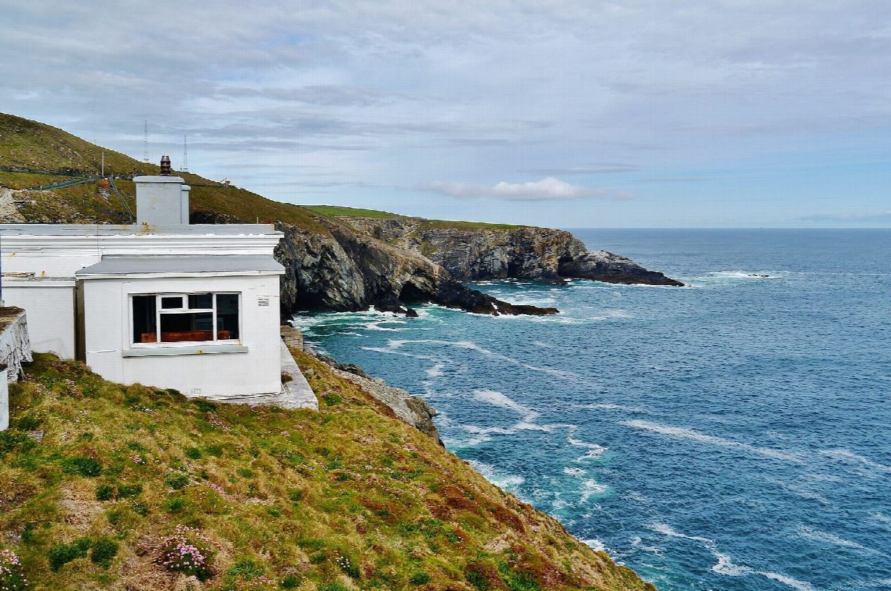 Mizen Head: the bridge and the signal station
