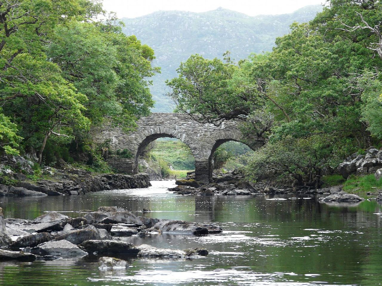 Muckross Lake loop by Dinis and the Old Weir Bridge