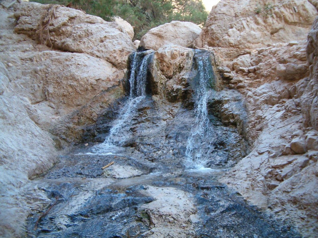 Nahal Bokek to the little waterfall
