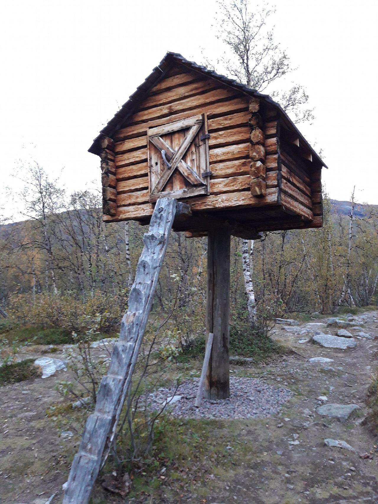 Paddus trail from Abisko to Báddosdievvá