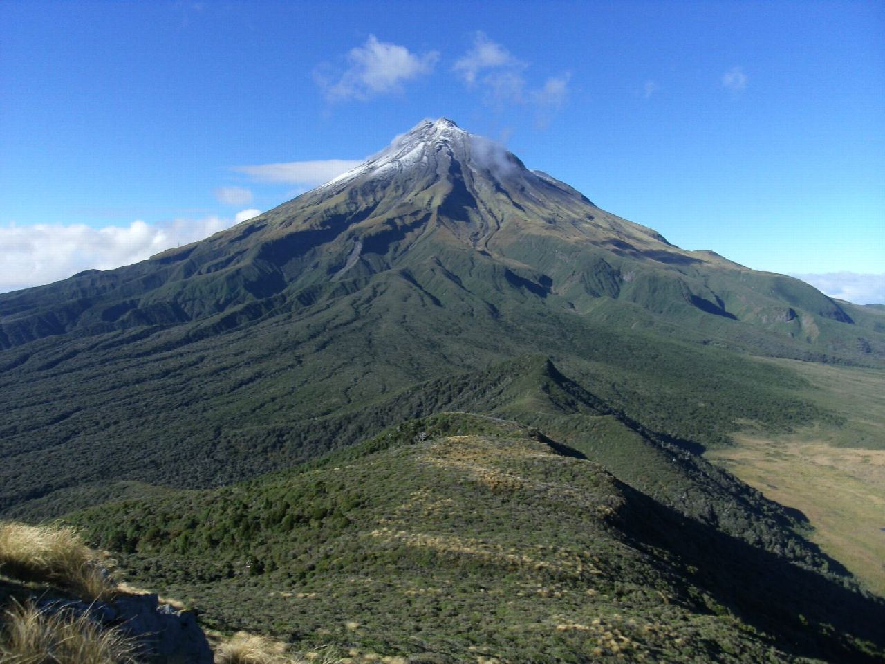 Pouākai Tarns by the Mangorei Track