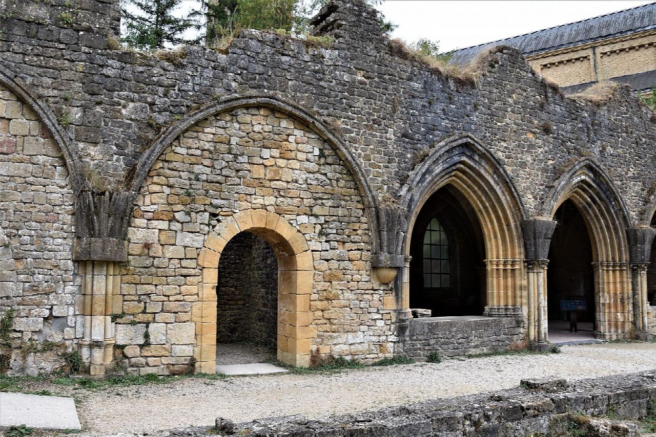 Les Prés d'Orval et la vallée cistercienne