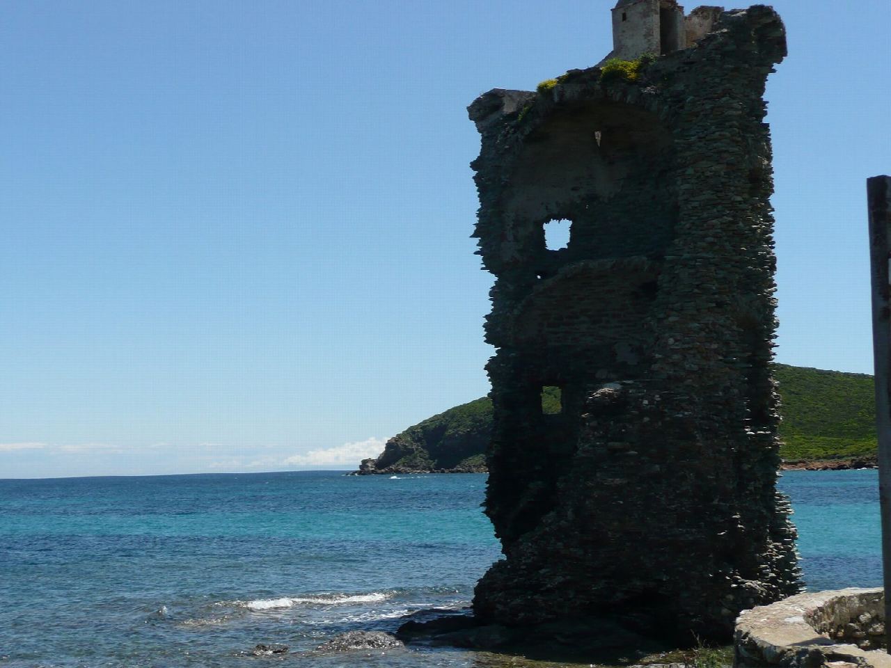 The Sentier des Douaniers from Macinaggio to the Tour de Santa Maria