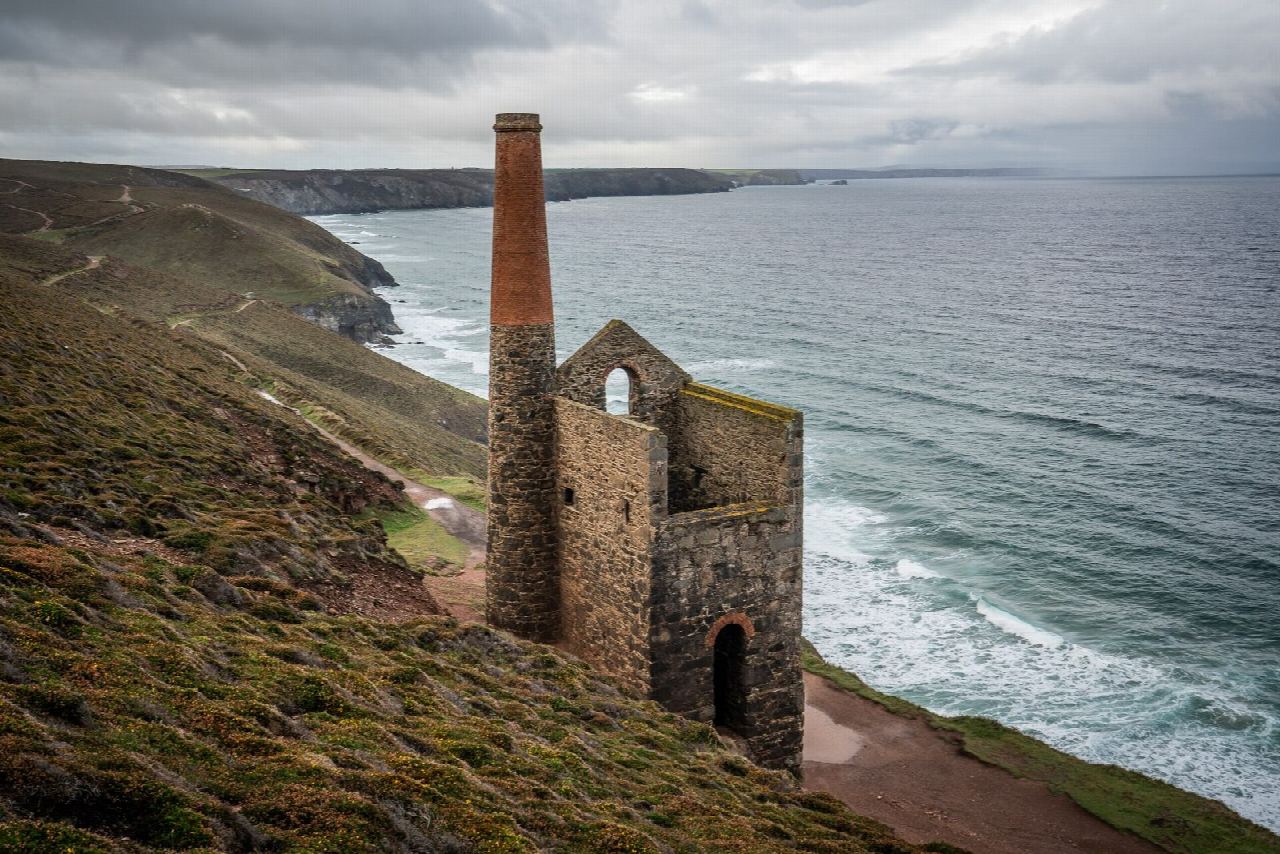St Agnes Head, Wheal Coates and St Agnes Beacon from Chapel Porth