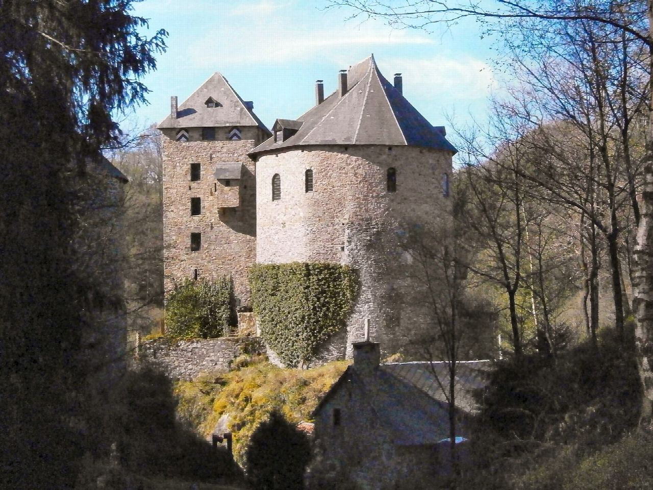 La Warche et le château de Reinhardstein